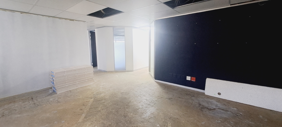 To Let commercial Property for Rent in Bo Oakdale Western Cape